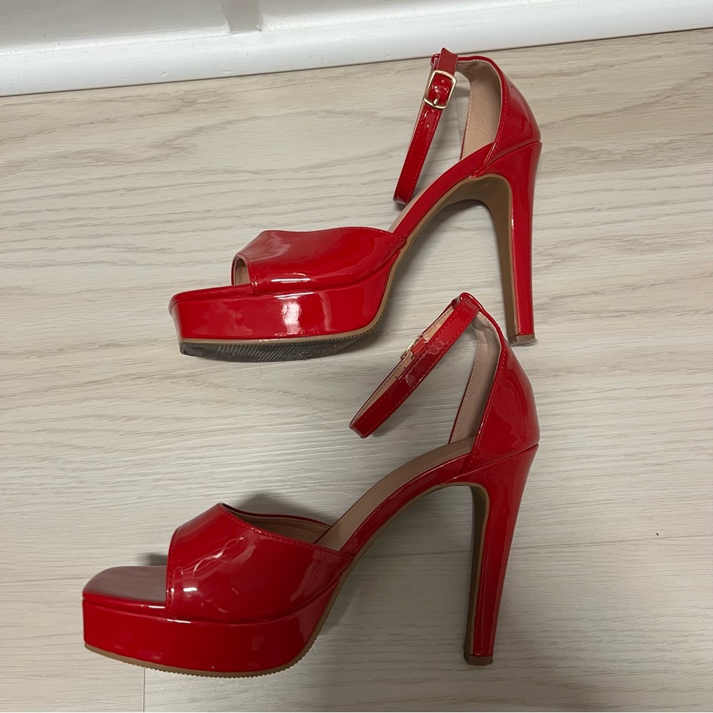 TOP Moda Red Heels - Picture 1 of 6